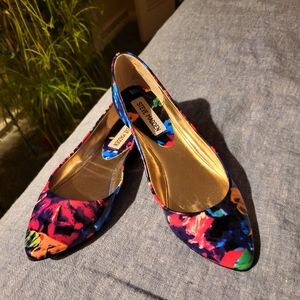 Steve Madden multi-color Flats